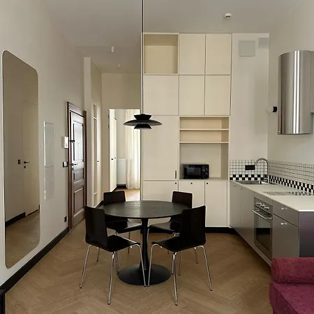 Soho By Downtown Apartment