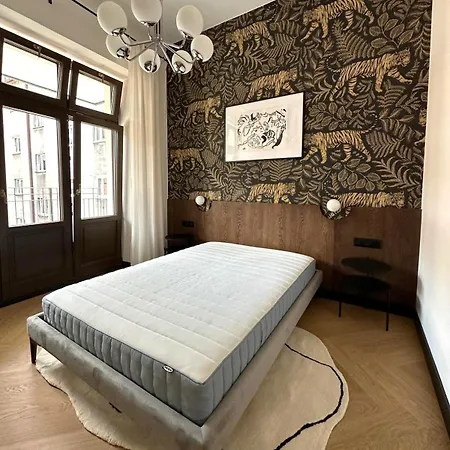 Soho By Downtown Apartment *